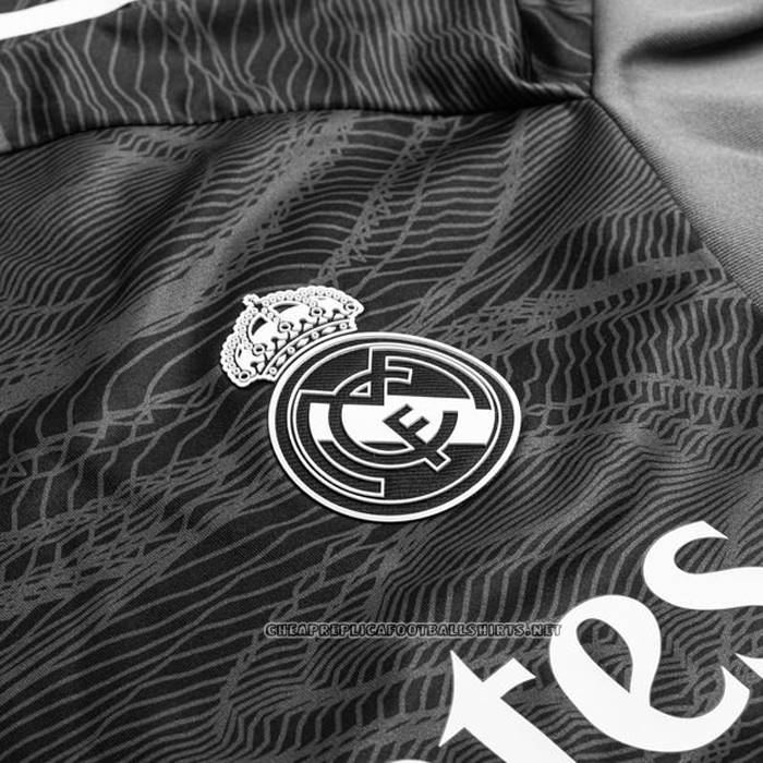 Real Madrid Goalkeeper Shirt 2021-2022 Black